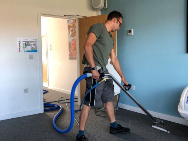 Carpet cleaning by Edinburgh Clean