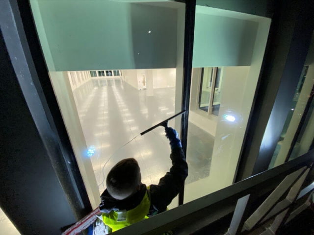 Commercial window cleaning by Edinburgh Clean