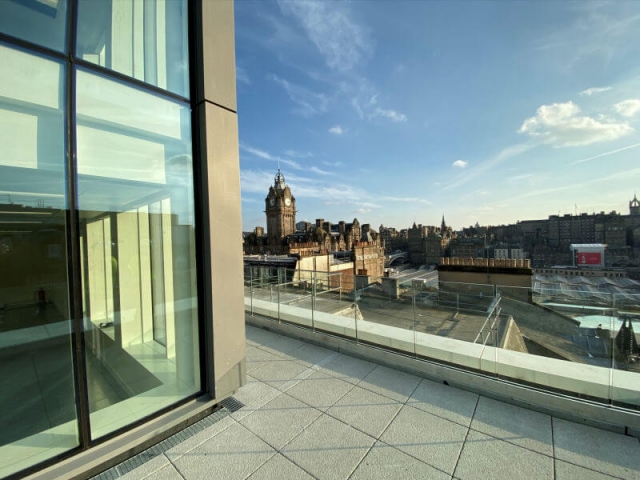 Commercial window cleaning by Edinburgh Clean