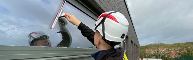 Commercial window cleaning by Edinburgh Clean