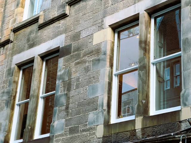 Window Cleaning by Edinburghclean.co.uk